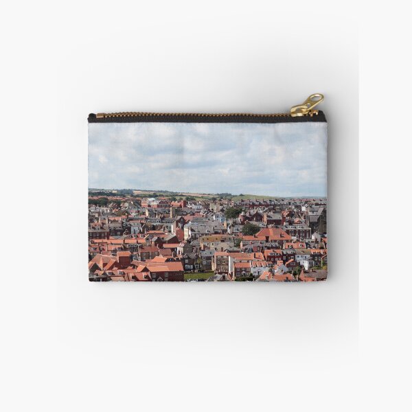 Artikelvorschau, Ein Blick auf Whitby entworfen und verkauft von Fazzle14711.