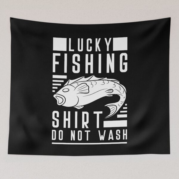 Artikelvorschau, Angler Glücksshirt Petri Heil Fisch Glücksbringer entworfen und verkauft von BornDesign.