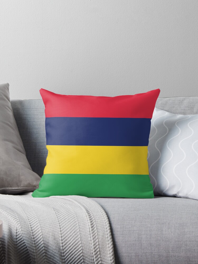 Aperçu 1 sur 3. Coussin avec l'œuvre Drapeau Maurice créée et vendue par Shorlick.