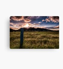 SETTING Canvas Print