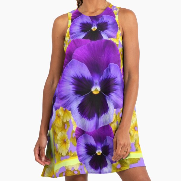 open lace back dress Women Plus Size Black & Purple Floral Printed Crepe Front Twist Detail  Crepe Mini Dress main image 1