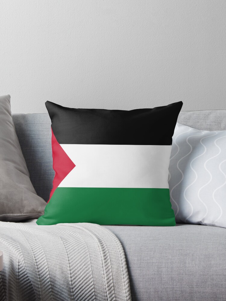 Aperçu 1 sur 3. Coussin avec l'œuvre Drapeau de Palestine créée et vendue par Shorlick.