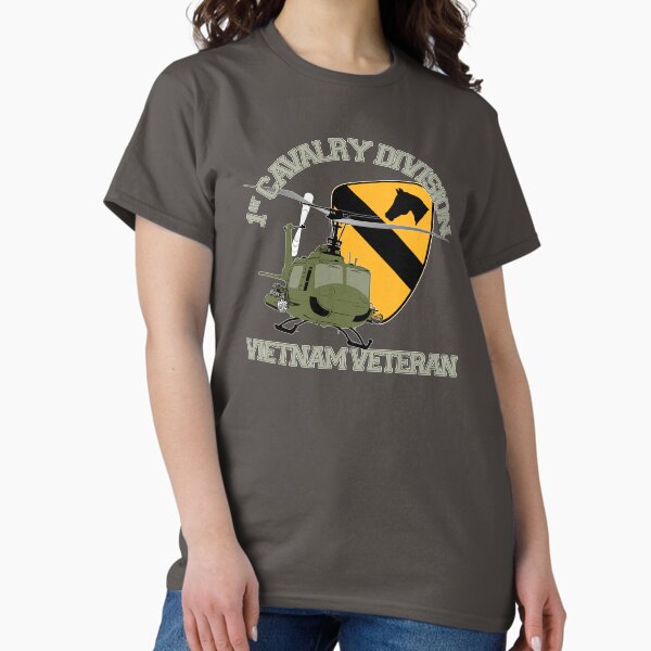 1st Cavalry Vietnam - UH-1 Gunship Classic T-Shirt