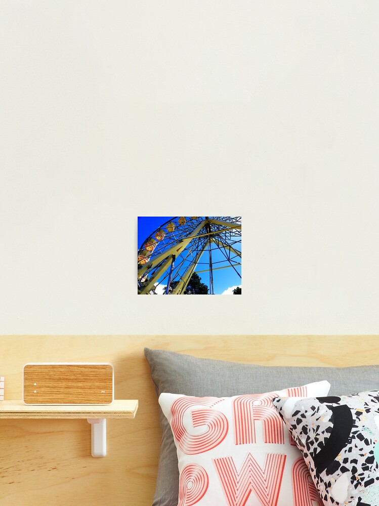 Aperçu 2 sur 3. Impression photo avec l'œuvre Macarno créée et vendue par Rinaldo44.