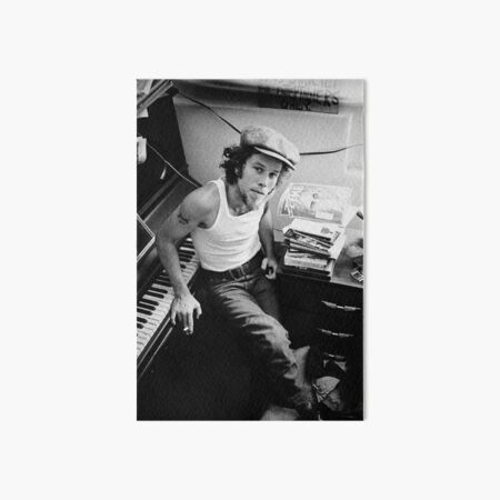 Artikel-Vorschau von Tom Waits - Vintage-Klassiker, designt und verkauft von ArtWithHearts11.