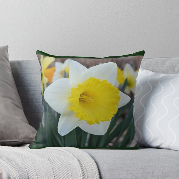 Item preview, Daffodil in the Garden designed and sold by Kathleen Brant.