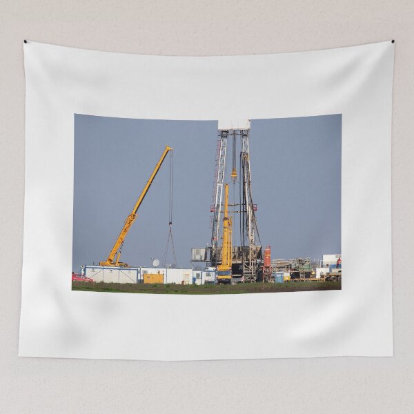 Item preview, oil drilling rig and cranes heavy machinery designed and sold by goceris.