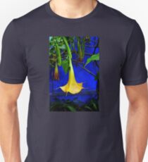 INTO FRIDA KAHLO'S GARDEN Unisex T-Shirt