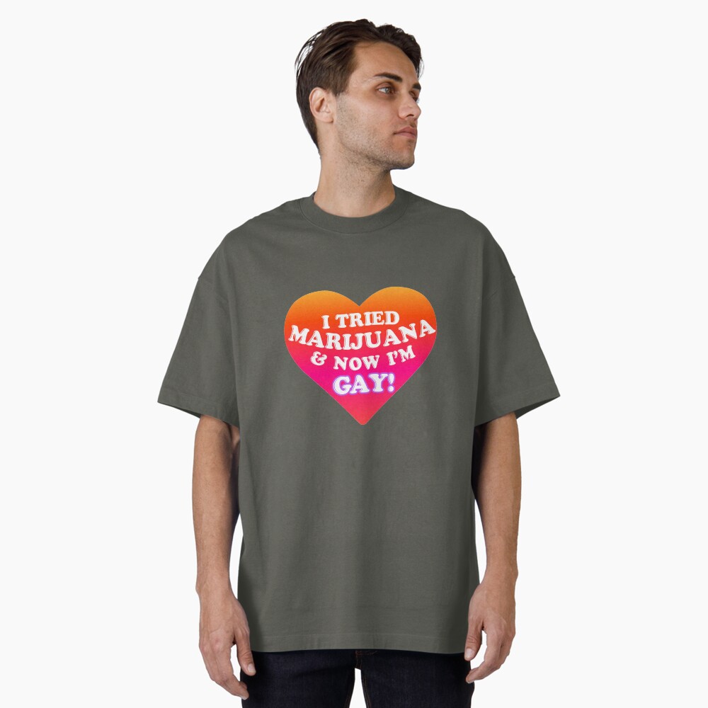 Vista previa del artículo con la obra «Camiseta oversize», diseñado y vendido por emilywaterz.