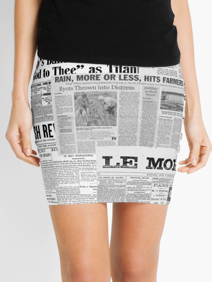 Very short skirt hi-res stock photography and images - Page 2 - Alamy