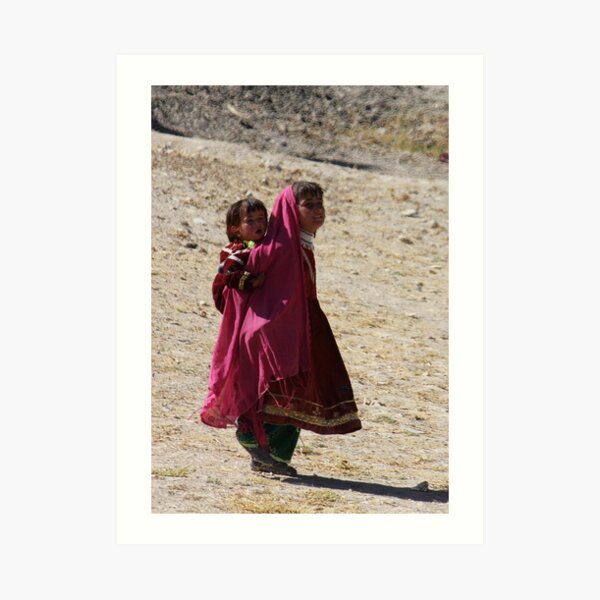 Sisters (Afghanistan) Art Print