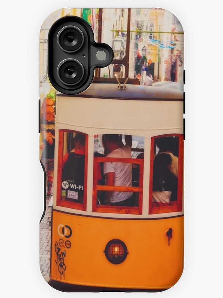 Aperçu 1 sur 4. Coque iPhone avec l'œuvre LISBONNE créée et vendue par 2G2P.