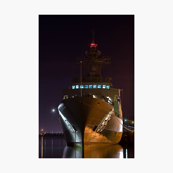 Artikelvorschau, Steel Night, the colour version entworfen und verkauft von Allen Gray.