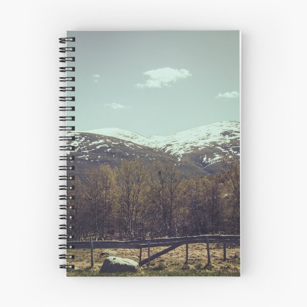 Aperçu de l'œuvre Mountains créée et vendue par BrokenMix.