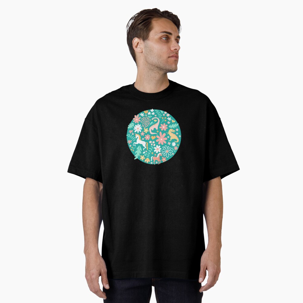 Vista previa del artículo con la obra «Camiseta holgada», diseñado y vendido por latheandquill.