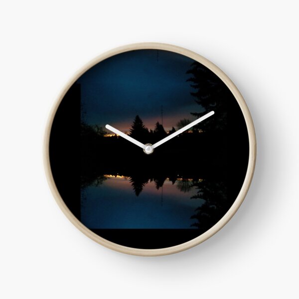 Dress sun horizon reflection Clock