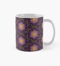 Purpurroter Dunst-Zusammenfassungs-Blumenfeuerwerks-Entwurf Tasse (Standard)