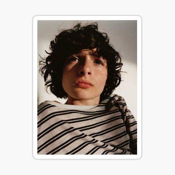 Artikel-Vorschau von finn wolfhard, designt und verkauft von saydi.