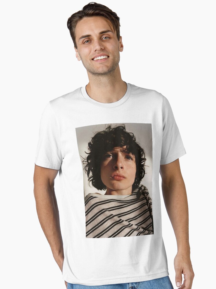 Camiseta esencial for Sale con la obra «finn wolfhard» de saydi