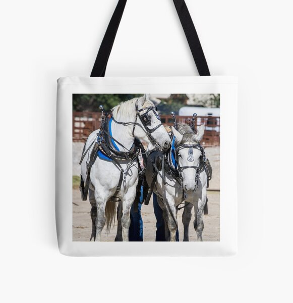 Aperçu de l'œuvre Cheval de trait créée et vendue par 3QuartersToday.