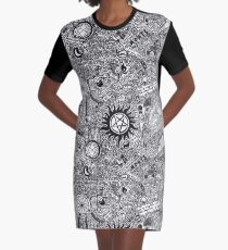 Übernatürlich T-Shirt Kleid