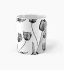 Taza clásica Patrón con tulipanes y hojas, acuarela.