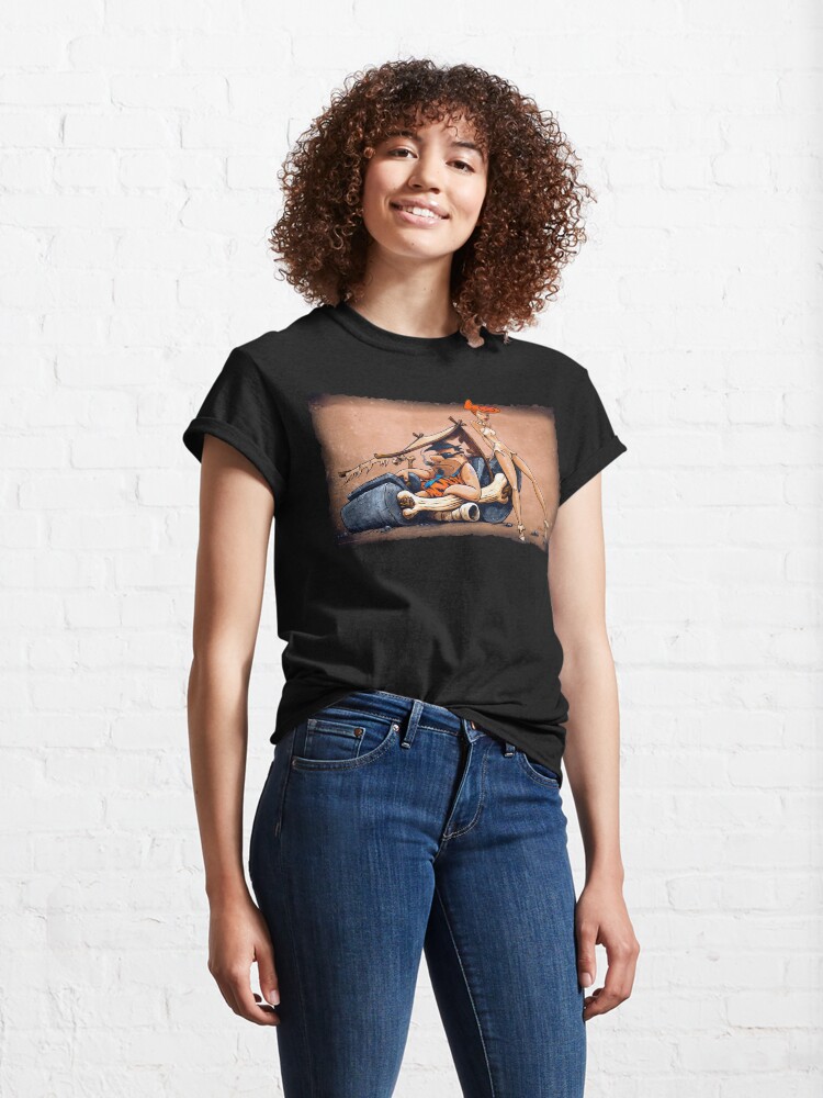 Alternative Ansicht von Das sind die Feuersteine, die Sie schon immer wollten! Fred und Wilma gehen in diesem fantastischen Stück Garagenkunst den ganzen Weg zurückhaltend. Classic T-Shirt