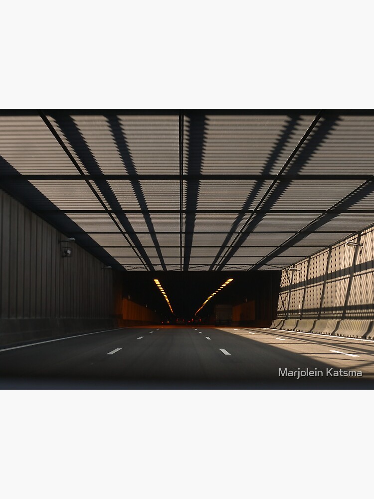 Entering the tunnel by marjoleink