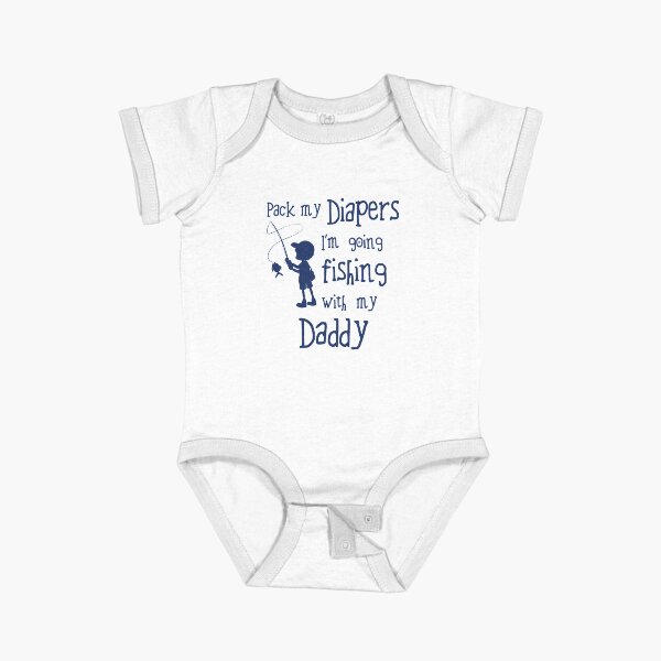 Vista previa del artículo con la obra «Empaca mis pañales Voy a pescar con mi papi», diseñado y vendido por Orangutees.