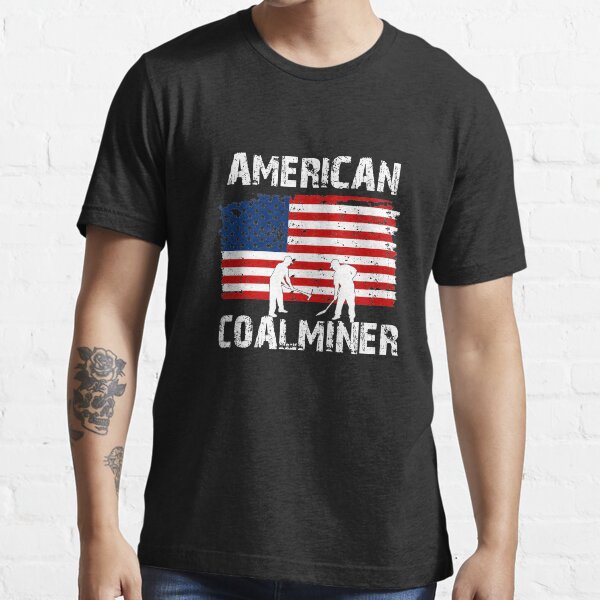 Artikel-Vorschau von Amerikanischer Kohlebergmann, Patriotischer Kohlebergmann, Kohlebergbau mit amerikanischer Flagge, designt und verkauft von Designs4Less.
