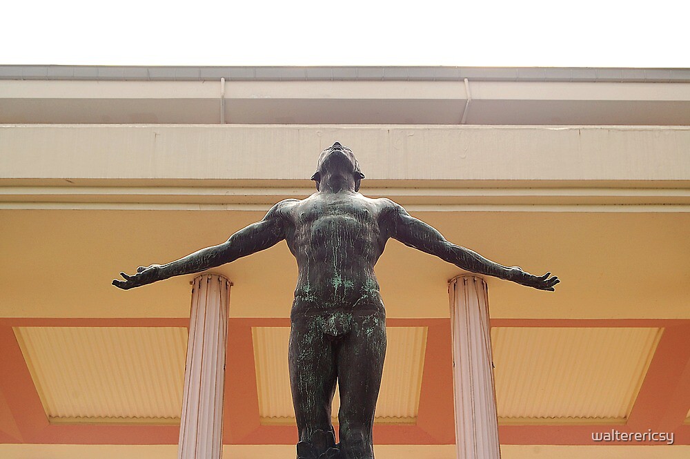 "University of the Philippines Oblation (front view)" by walterericsy