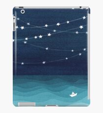 Garland von Sternen, aquamariner Ozean iPad-Hülle & Klebefolie