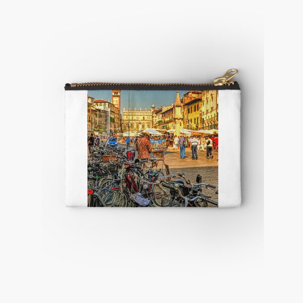 Artikelvorschau, Piazza Delle Erbe entworfen und verkauft von Colin Metcalf.