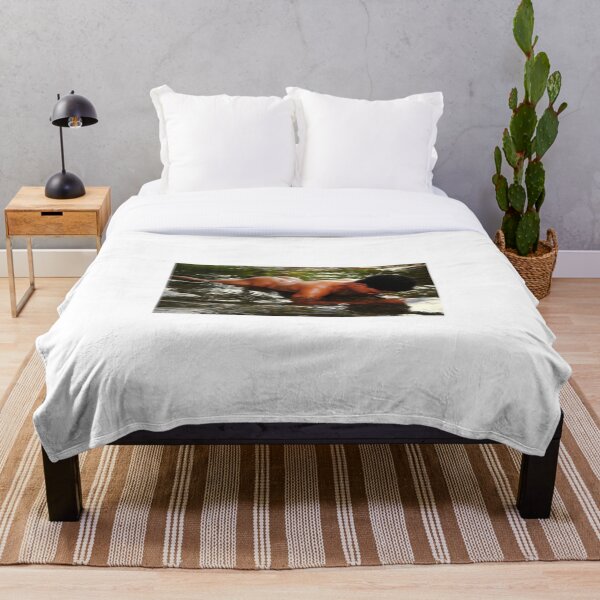 Wet reflection Throw Blanket