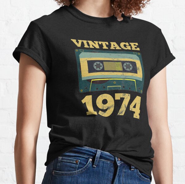 Vintage 1974 Retro Birth Year Birthday Gift Idea Classic T-Shirt