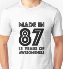 32nd Birthday Gift Adult Age 32 Year Old Men Women Dad Mom Slim Fit T-Shirt