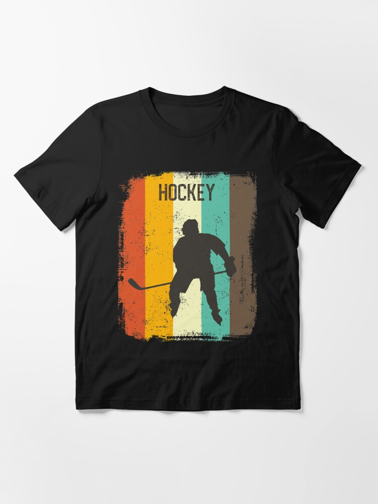 Hockey Player Retro 70s Vintage Ice Hockey Gift' Women's T-Shirt