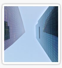 Pegatina 4:37, Looking up at the city