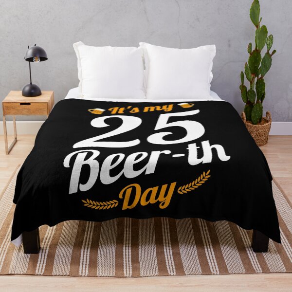 Artikelvorschau, Es ist mein 25 Bier Tag Geburtstag Meilenstein lustiges Bier Geschenk entworfen und verkauft von Orange Pieces.