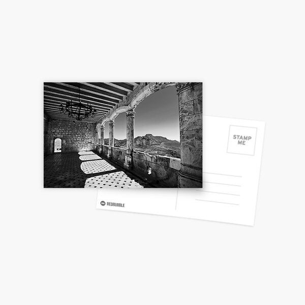 columnas B&W Postcard