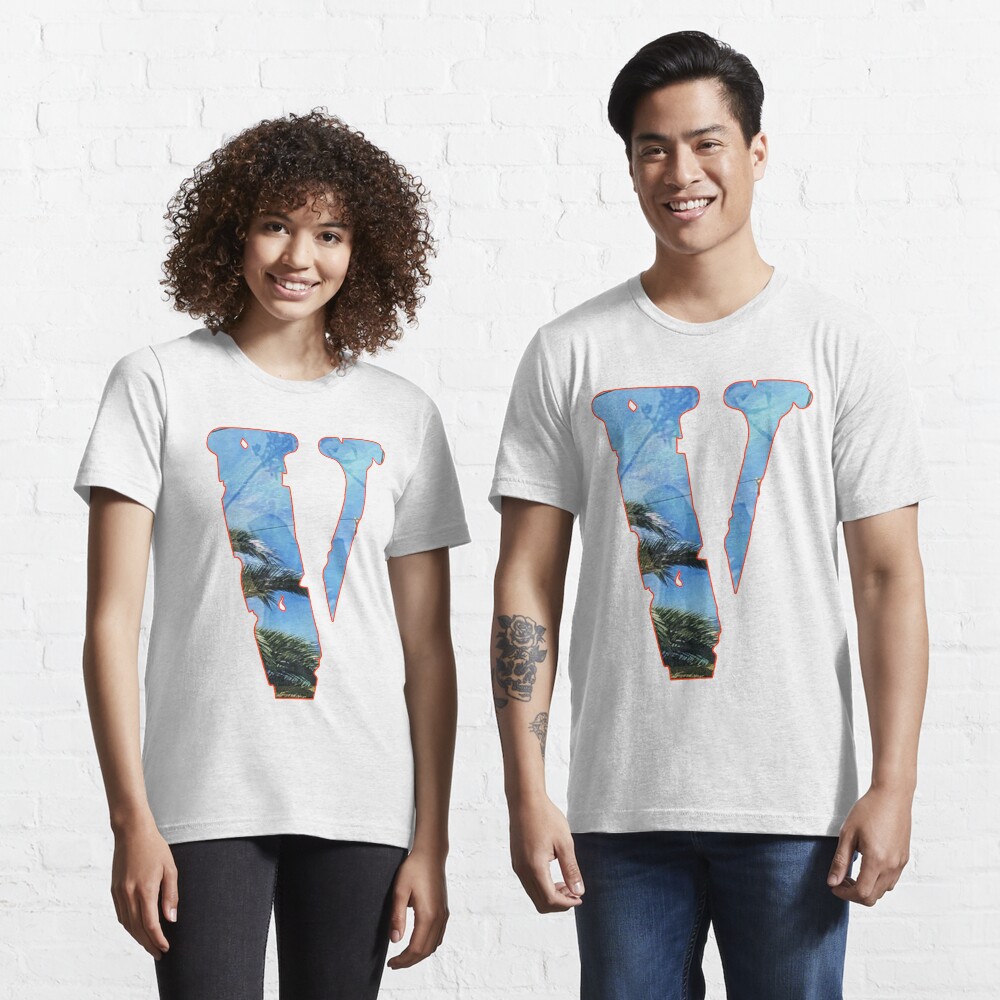 https://ih1.redbubble.net/image.783009659.1754/ssrco,slim_fit_t_shirt,two_model,fafafa:ca443f4786,front,square_three_quarter,1000x1000.u3.jpg