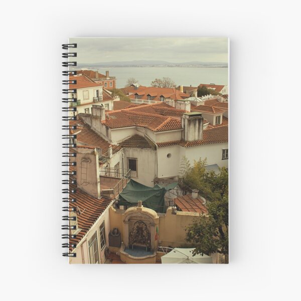 Aperçu de l'œuvre Lisboa, 2 créée et vendue par Megan Campbell.