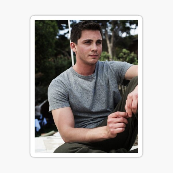 Artikel-Vorschau von Logan Lerman, designt und verkauft von asdmarisol.