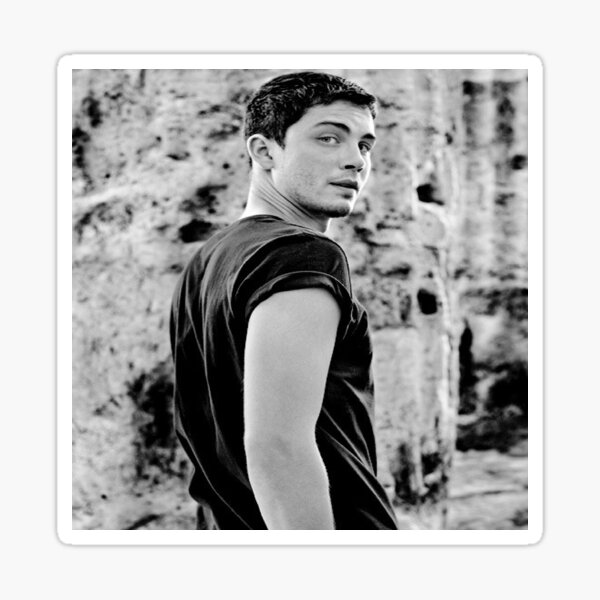 Artikel-Vorschau von Logan Lerman, designt und verkauft von asdmarisol.
