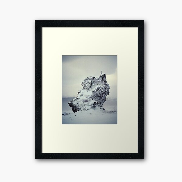 Artikel-Vorschau von Dyatlov Pass in russisch Sibirien, designt und verkauft von NegativeSlide.