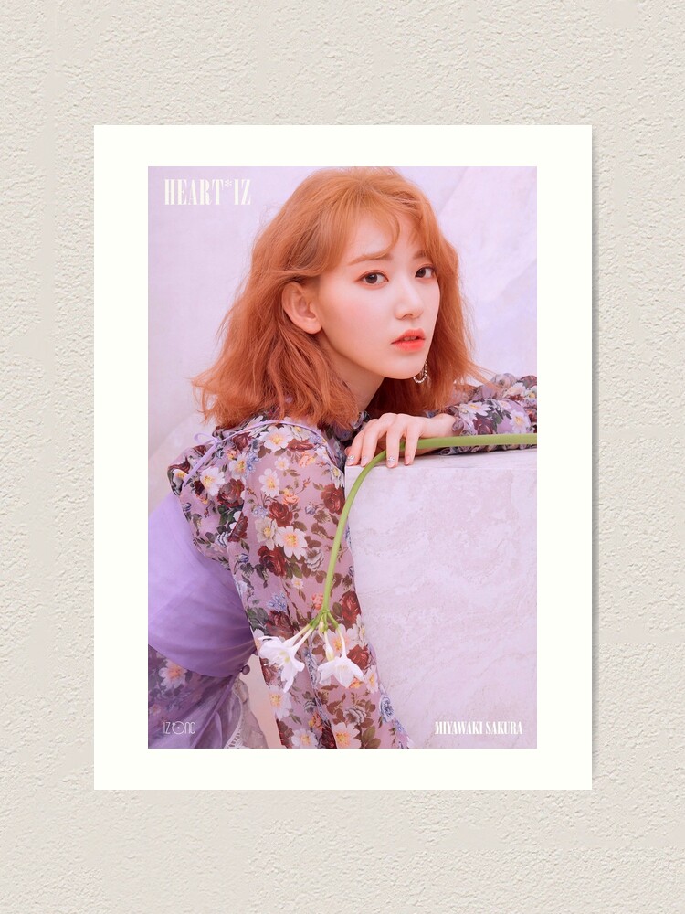IZ*ONE (아이즈원) - 2nd Mini Album [HEART*IZ] Miyawaki Sakura