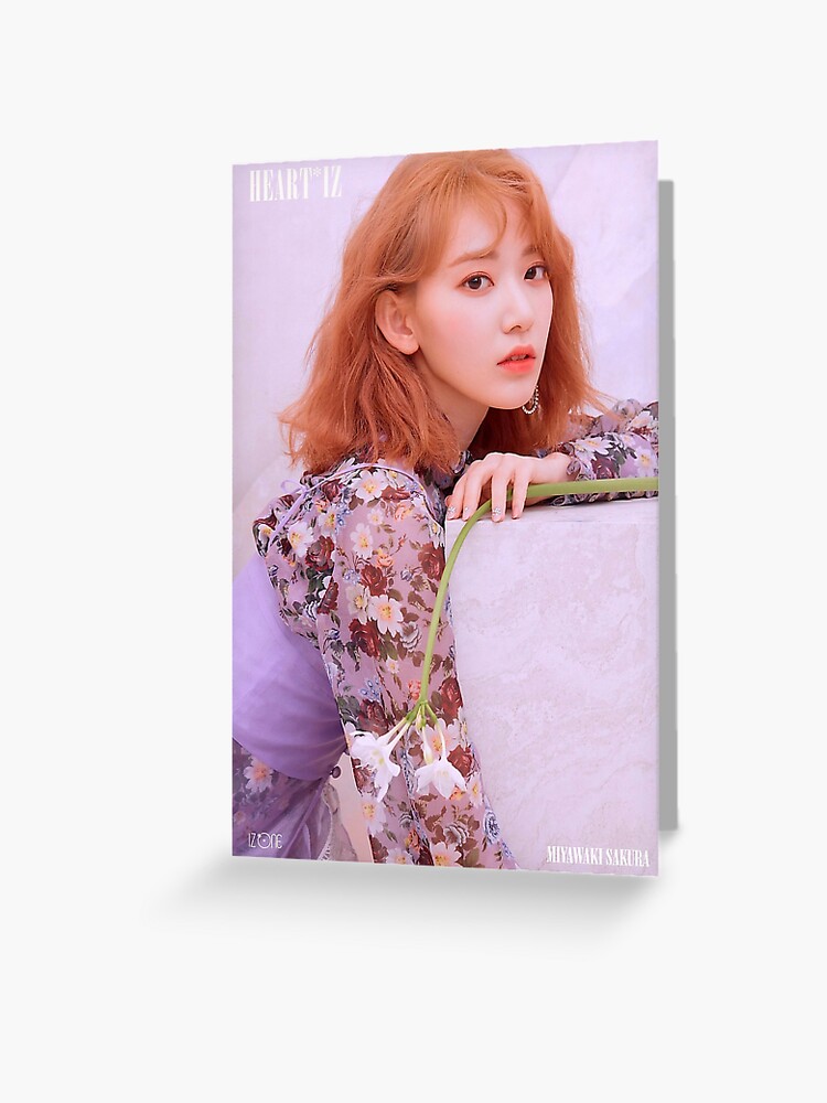 IZ*ONE (아이즈원) - 2nd Mini Album [HEART*IZ] Miyawaki Sakura