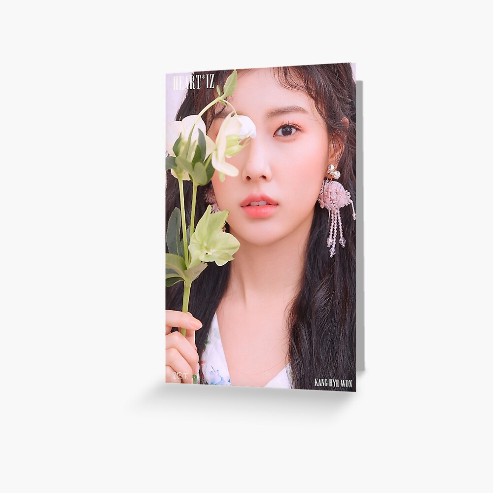 IZ*ONE 아이즈원 イェナ 生写真 コンプ セット 아이즈원, 'One-reeler' 콘셉트 포토 Sceve#1 공개… 12人 12色 '청초 매력'