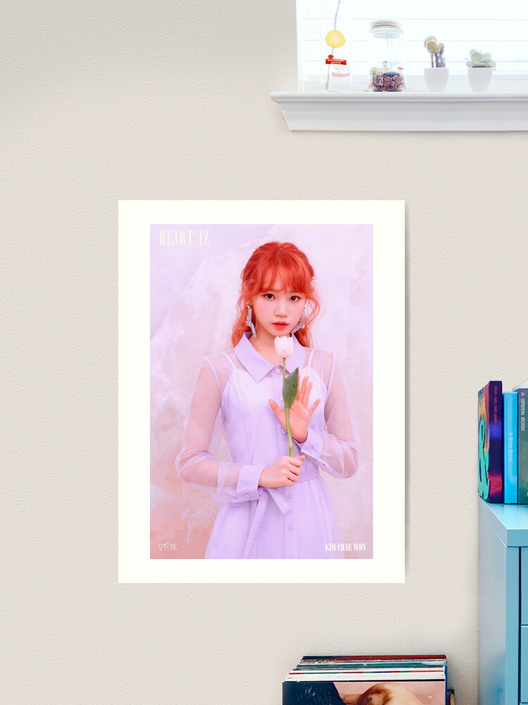 IZ*ONE (#아이즈원) - 2nd Mini Album [HEART*IZ] Kim Chaewon (김채원