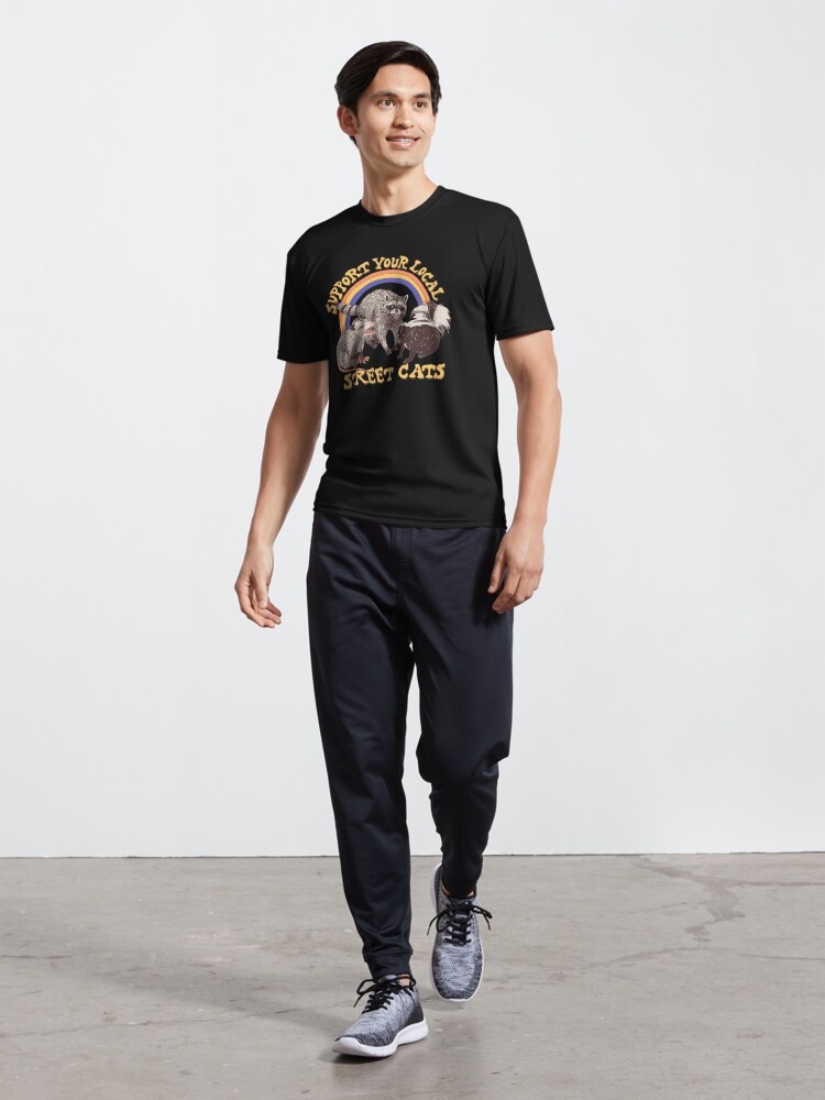 Aperçu 5 sur 7. T-shirt respirant avec l'œuvre Chats de rue créée et vendue par wytrab8.